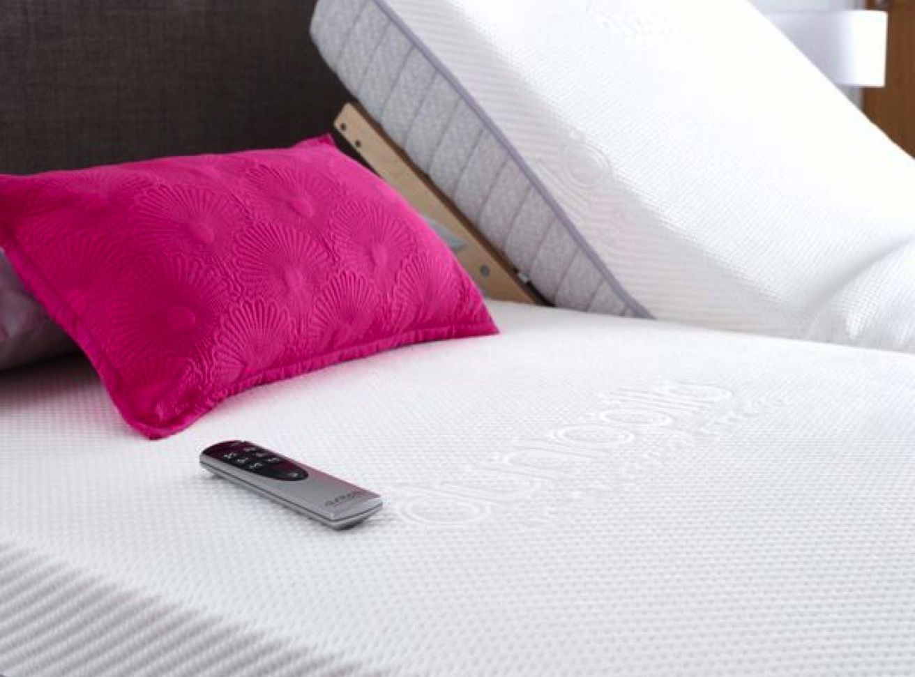 Dunlopillo Firmrest Adjustable Bed